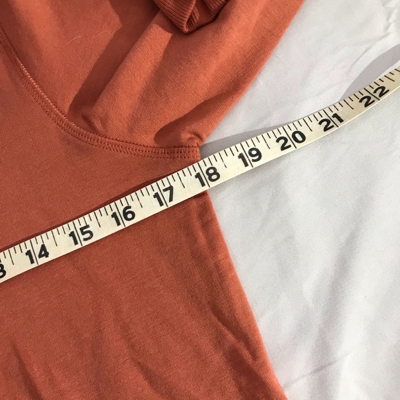 Athleta  Nirvana Funnel Neck Long Sleeve Crop, XXS - Picture 11 of 13